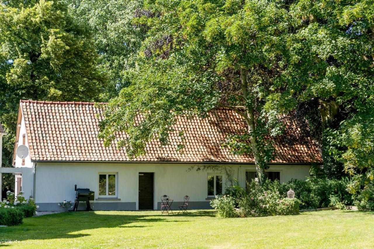 Domaine De La Course Bed & Breakfast Doudeauville Exterior photo