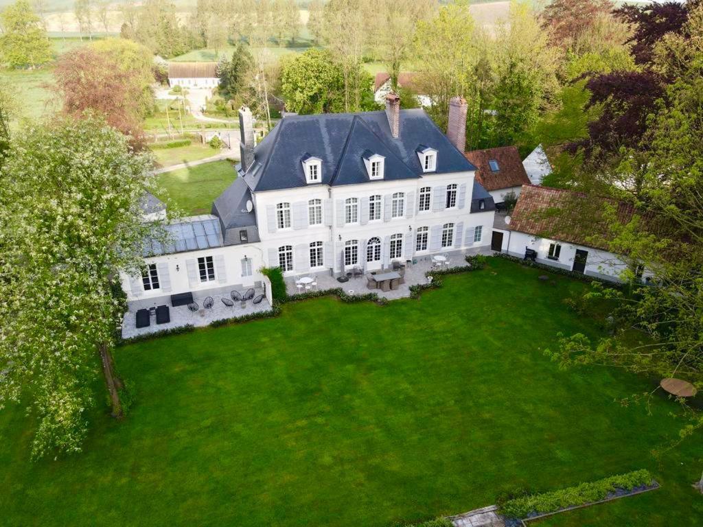 Domaine De La Course Bed & Breakfast Doudeauville Exterior photo